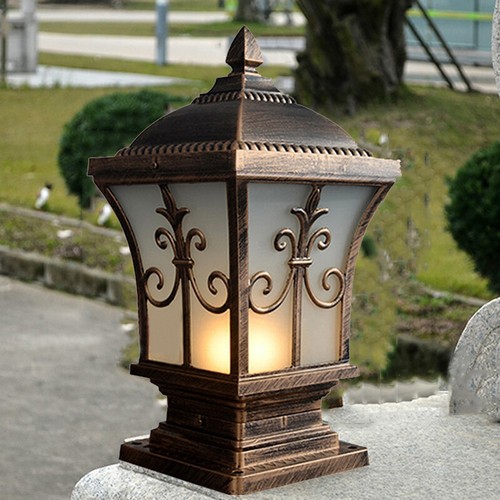 Lampada palo cancello esterno